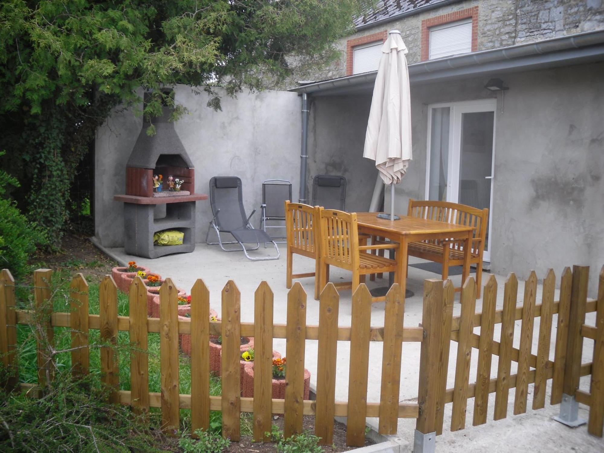 B&B La Place Verte Surice Bagian luar foto