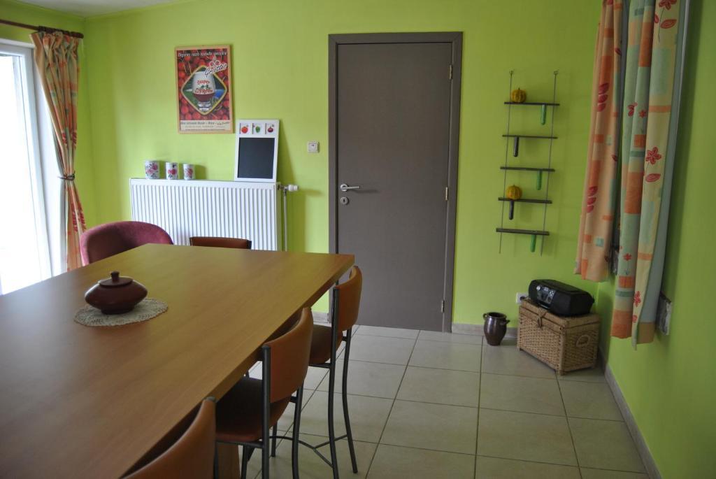 B&B La Place Verte Surice Bagian luar foto